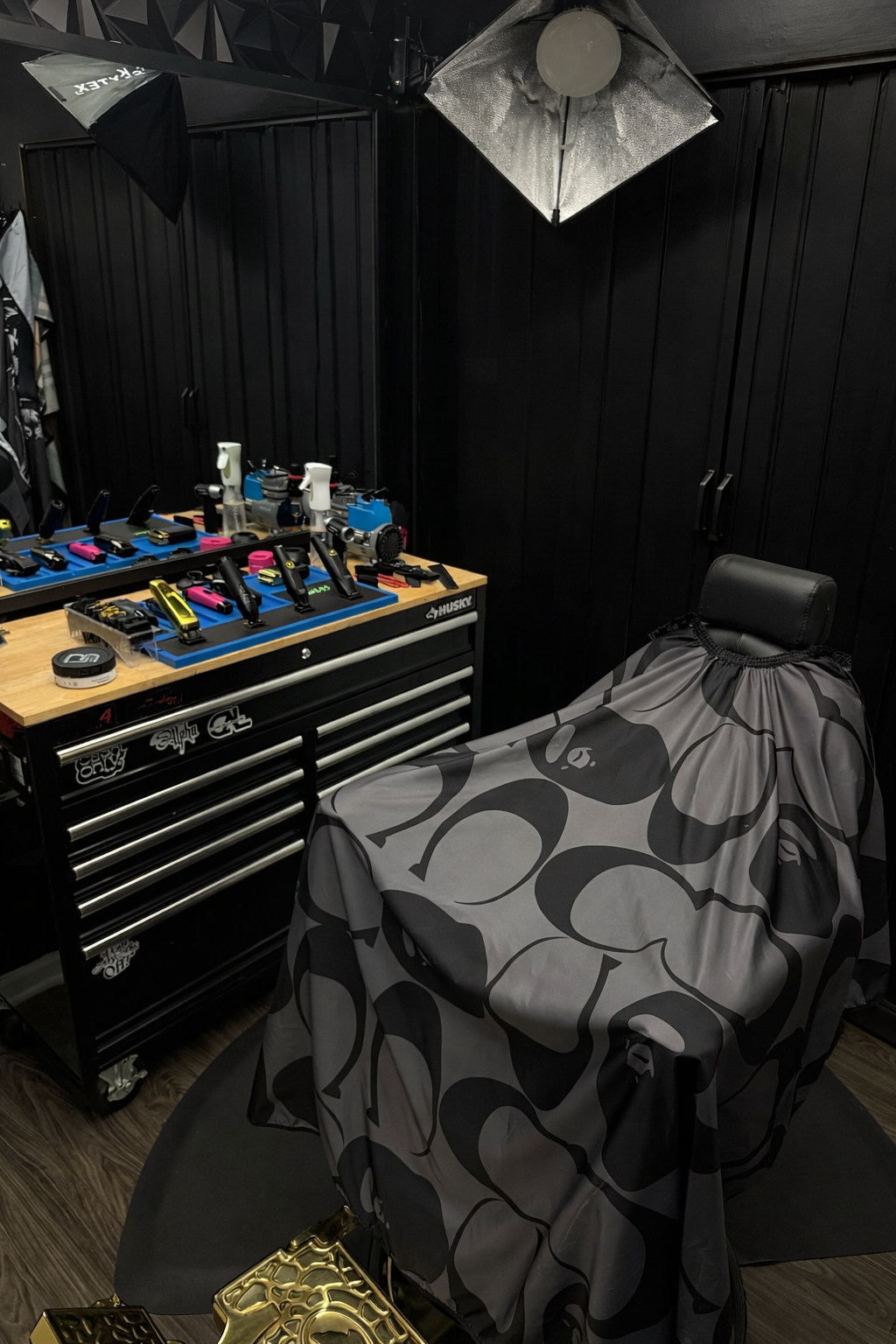 Ape Barber Dept. Cape